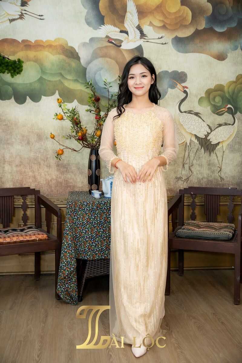 Mẫu áo dài dạ hội bà sui sang trọng