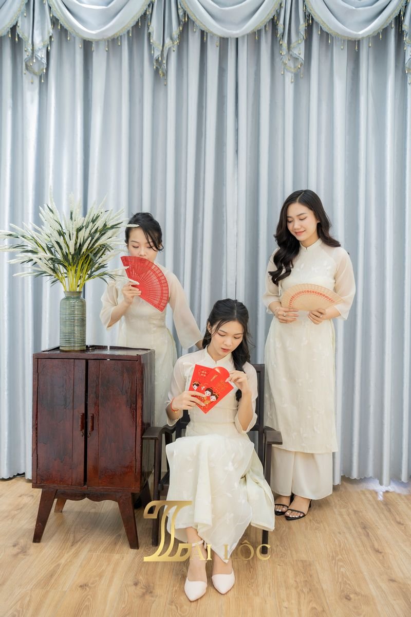 Áo Dài Bưng Quả Kem Lá Me