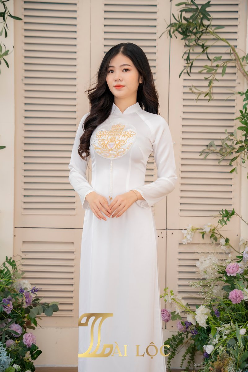 Áo Dài Cặp Đám Cưới Cô Dâu Lụa Trắng Chữ Hỷ Vàng