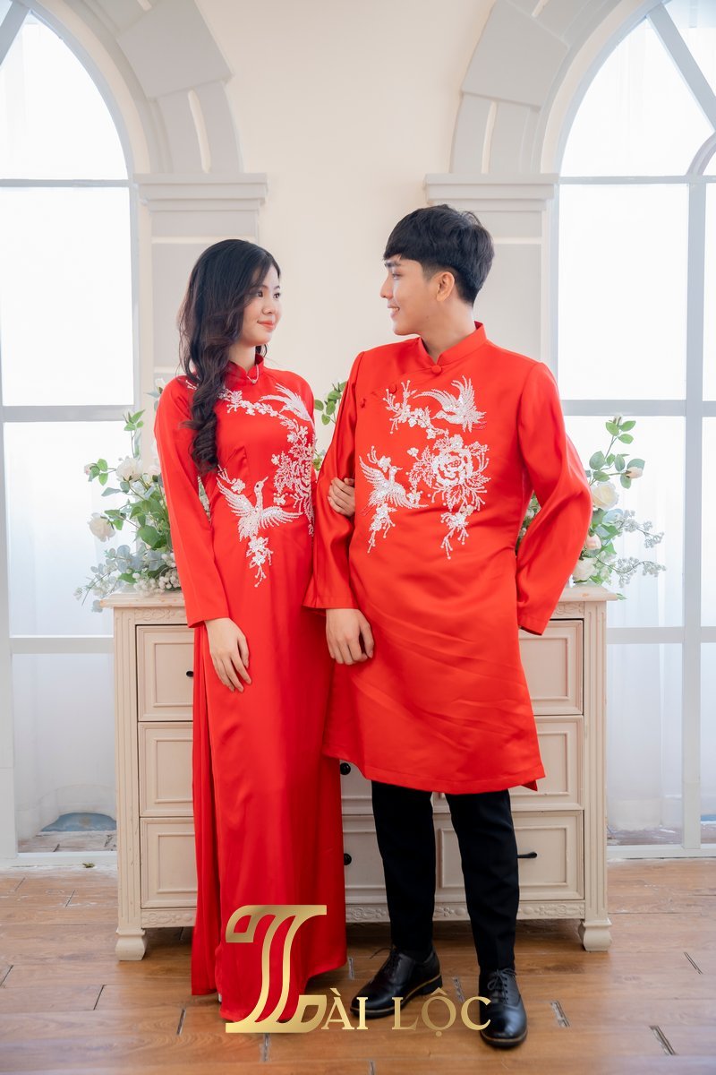 Áo Dài Cặp Đám Cưới Cô Dâu Chú Rể Lụa Đỏ Hai Con Cò