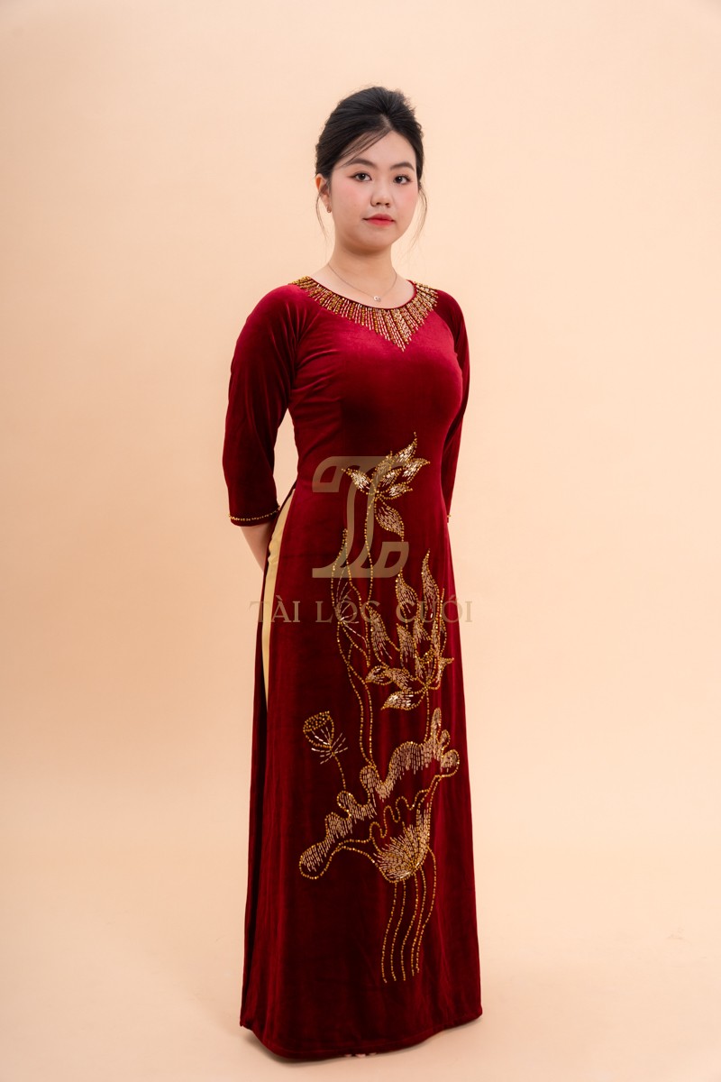 Thiết Kế Áo Dài Ngồi Sui Đỏ Đô Nhung Kết Cườm Sen Vàng XL-CNQ7BSĐN2 Thiết Kế Áo Dài Ngồi Sui Đỏ Đô Nhung Kết Cườm Sen Vàng XL-CNQ7BSĐN2
