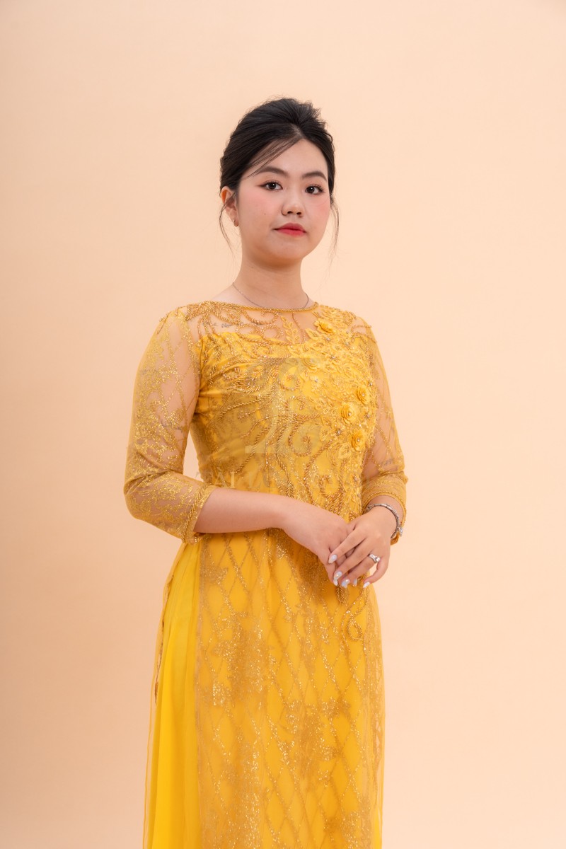 Áo Dài Bà Chị Sui Vàng Ren Kết Cườm Đính Bông L-CNQ7BSVR3 Áo Dài Bà Chị Sui Vàng Ren Kết Cườm Đính Bông L-CNQ7BSVR3