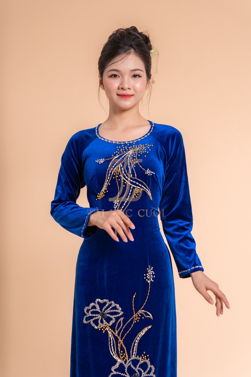 Khám phá về áo dài bà chị sui xanh nhung đính cườm bông sen XL-BXN24 Khám phá về áo dài bà chị sui xanh nhung đính cườm bông sen XL-BXN24