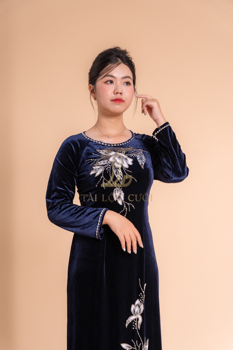 Đôi nét về áo dài bà sui xanh nhung kết cườm bông trắng đối xứng 2XL-BSXN19 Đôi nét về áo dài bà sui xanh nhung kết cườm bông trắng đối xứng 2XL-BSXN19